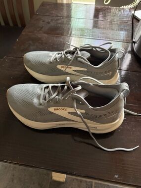 Brooks Men's Glycerin 22 Neutral Running Shoes - Gray with White Midsole